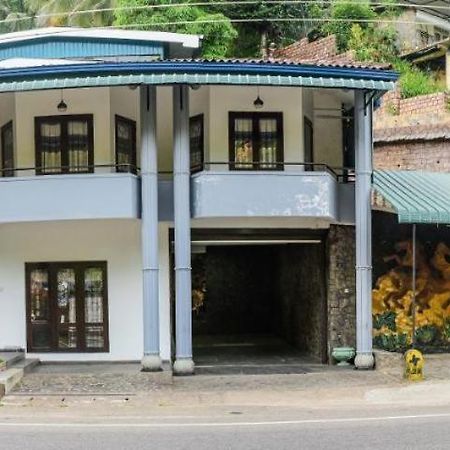 Kandy Paradise Hotel & Spa Gelioya エクステリア 写真