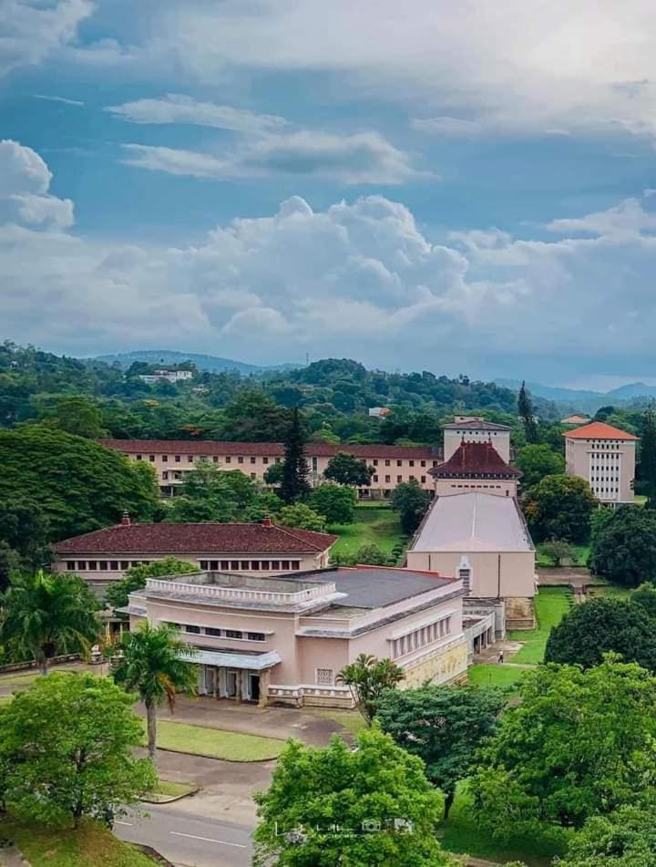 Kandy Paradise Hotel & Spa Gelioya エクステリア 写真