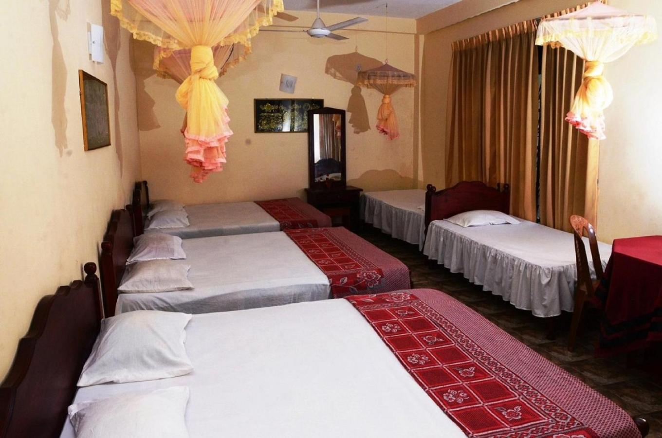 Kandy Paradise Hotel & Spa Gelioya エクステリア 写真
