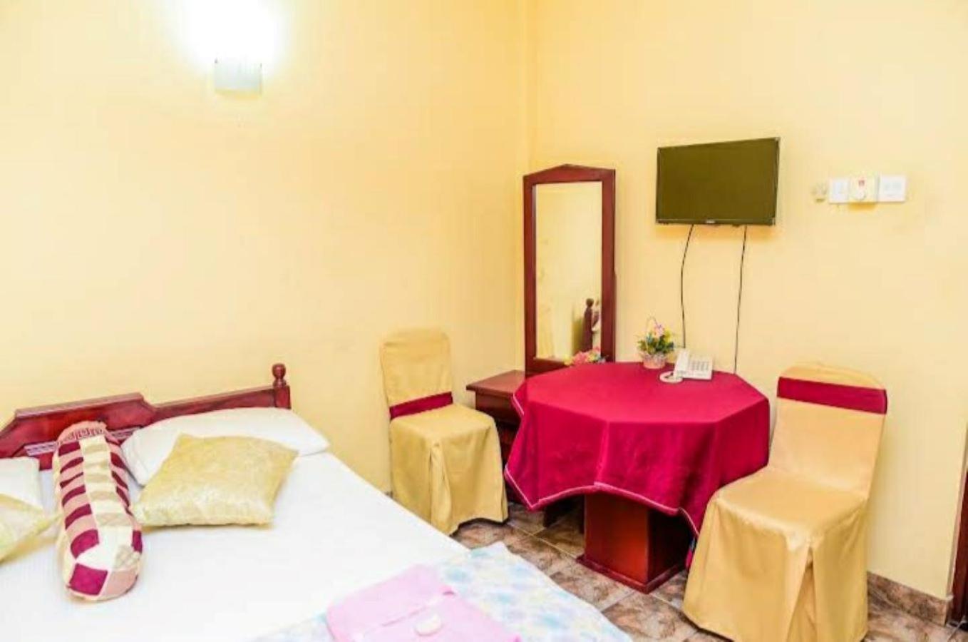 Kandy Paradise Hotel & Spa Gelioya エクステリア 写真