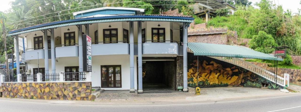Kandy Paradise Hotel & Spa Gelioya エクステリア 写真